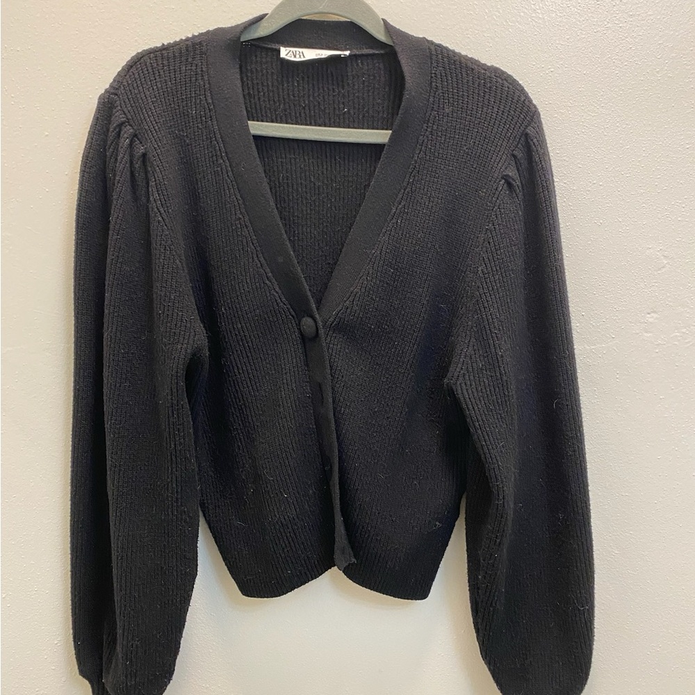 Zara Black V-Neck Puff-Sleeve Button Cardigan